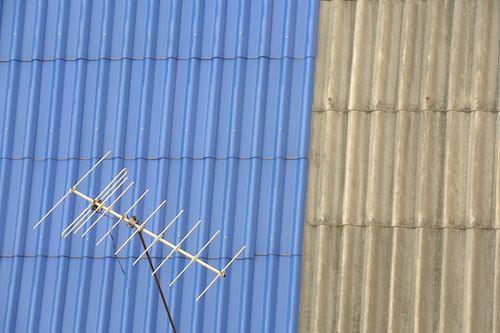 TV antenna on metal roof
